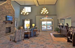 Grandstay Hotel & Suites Mount Horeb - Madison,In The Suburbs,3 star