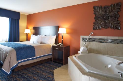 grandstay hotel and suites mount horeb madison