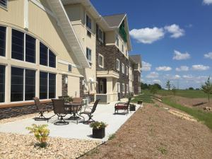 grandstay hotel and suites mount horeb madison