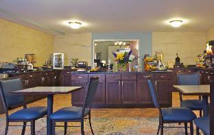 Grandstay Hotel & Suites Mount Horeb - Madison,In The Suburbs,3 star