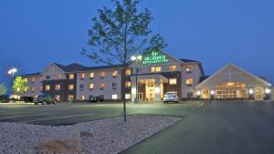 grandstay hotel and suites mount horeb madison