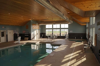 grandstay hotel and suites mount horeb madison