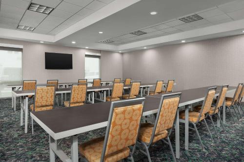 home2 suites by hilton knoxville west