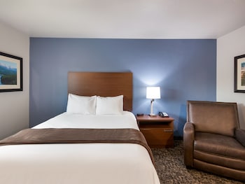 my place hotel jamestown nd