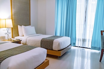 Crown Regency Courtyard Resort,Boracay>>Balabag,3 star