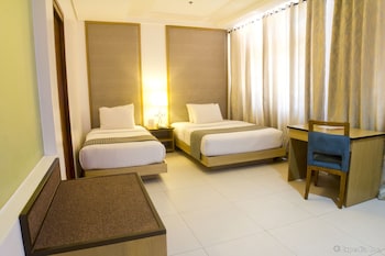 Crown Regency Courtyard Resort,Boracay>>Balabag,3 star