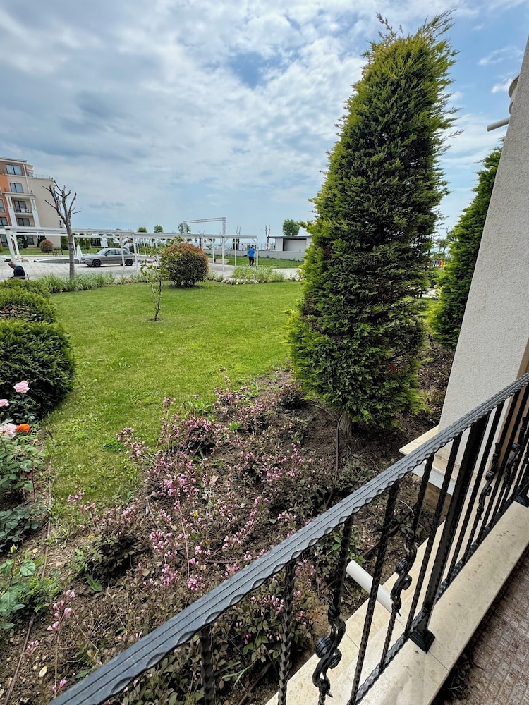 premier fort beach sveti vlas