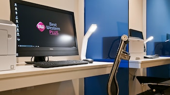 best western plus sawridge suites