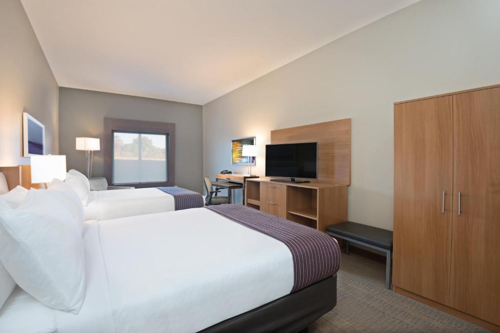 holiday inn express and suites hot springs by ihg