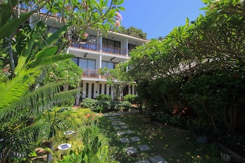 bubu long beach resort