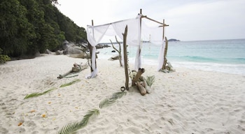 bubu long beach resort