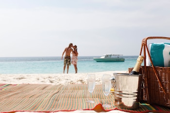 bubu long beach resort