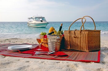 bubu long beach resort
