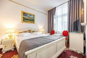 hotel imparatul romanilor
