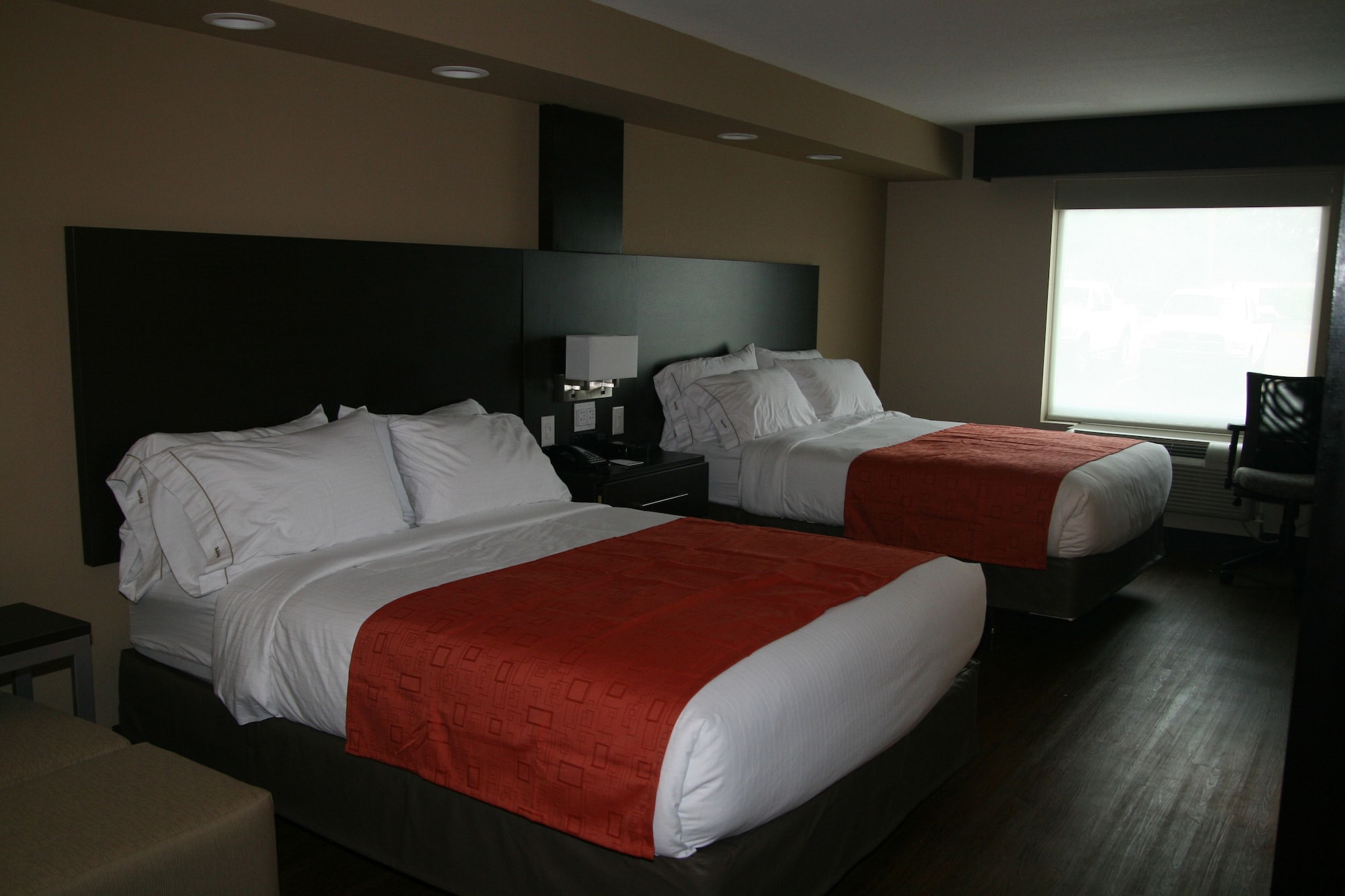holiday inn express and suites san antonio medical six flags