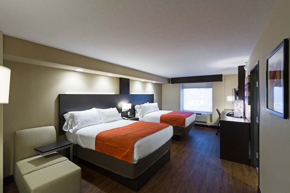 holiday inn express and suites san antonio medical six flags