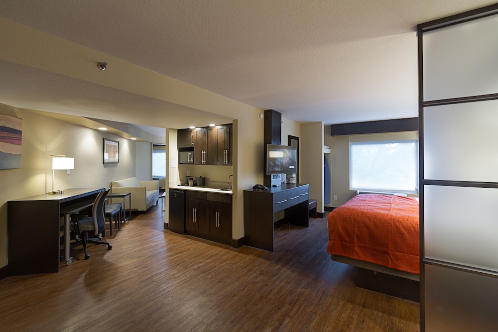 holiday inn express and suites san antonio medical six flags