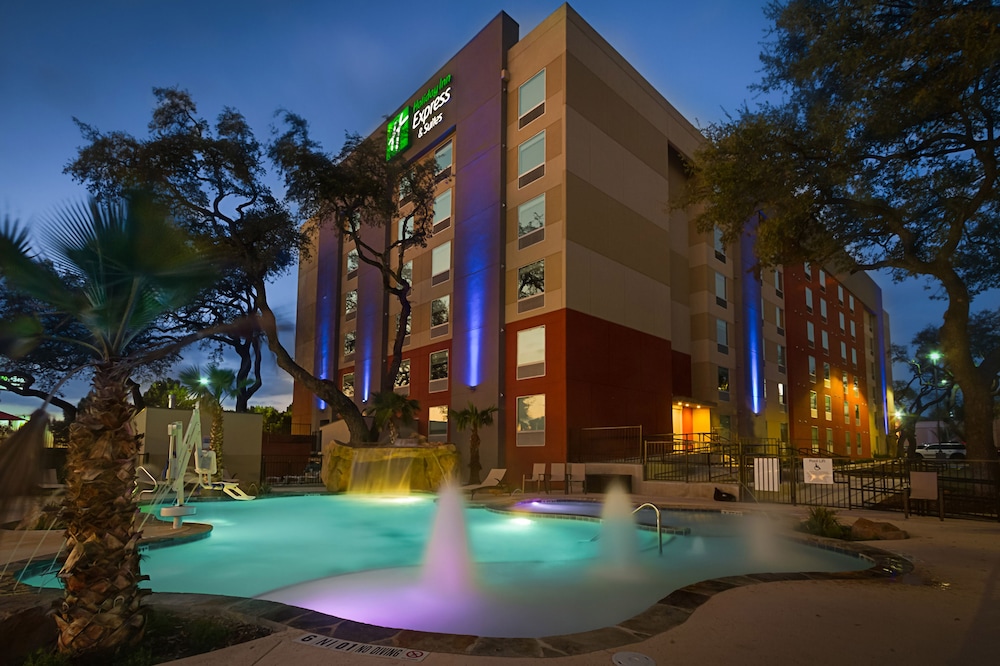 holiday inn express and suites san antonio medical six flags