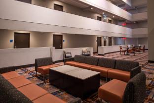 holiday inn express and suites san antonio medical six flags