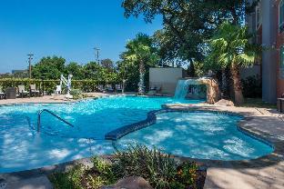 holiday inn express and suites san antonio medical six flags