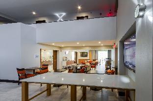 holiday inn express and suites san antonio medical six flags