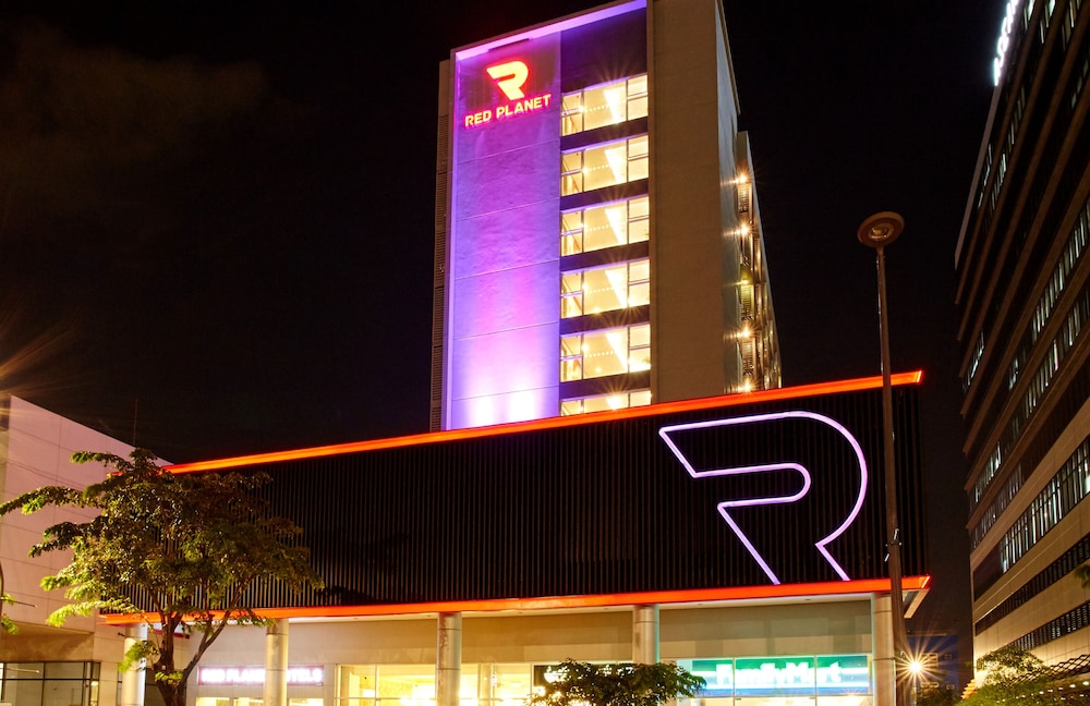 red planet manila aseana city