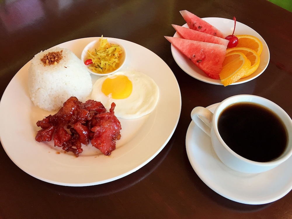 red planet manila aseana city