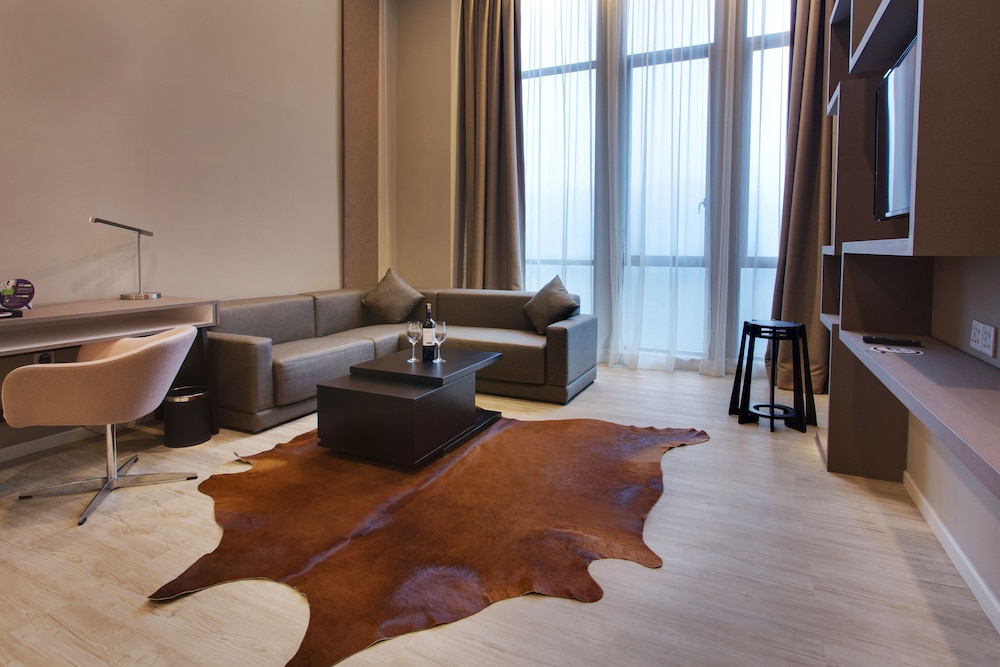 qliq damansara