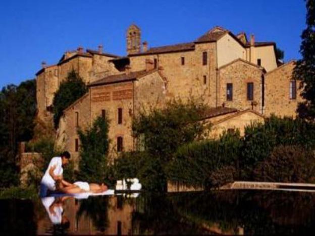 castel monastero