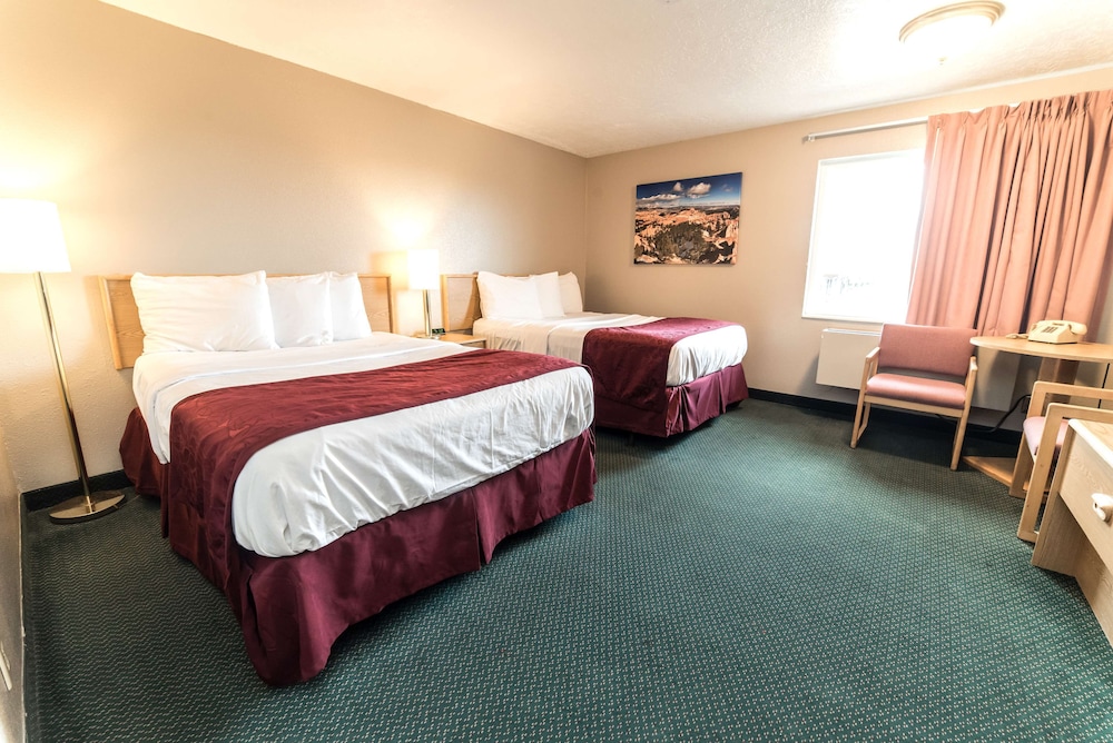 red ledges inn