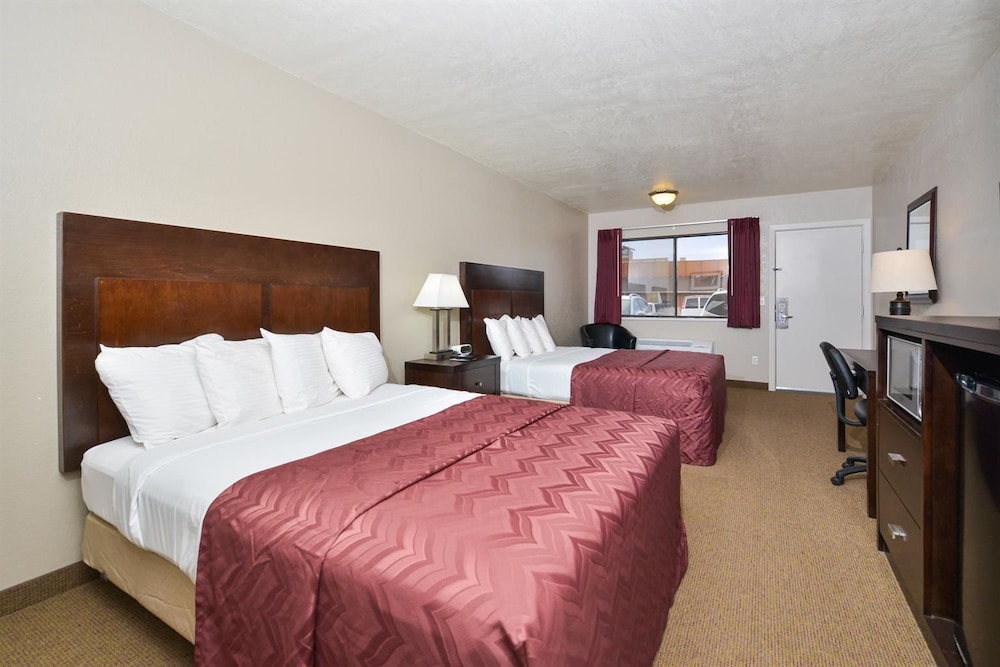 red ledges inn