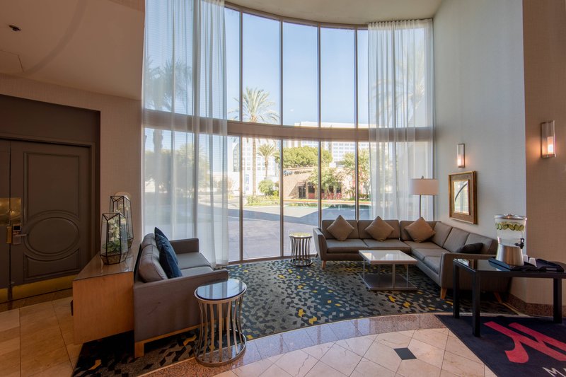 anaheim marriott suites