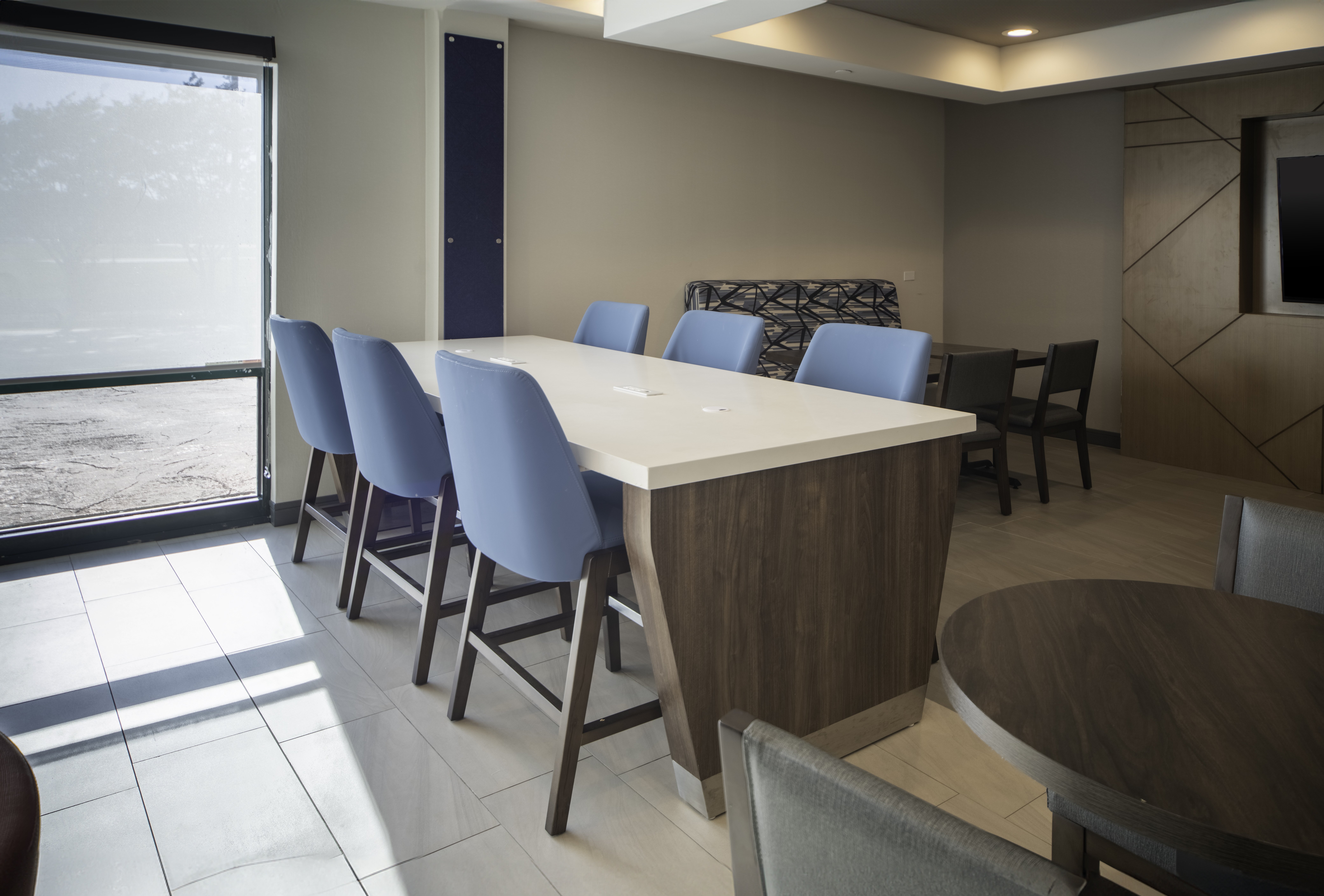 holiday inn express and suites little rock west by ihg