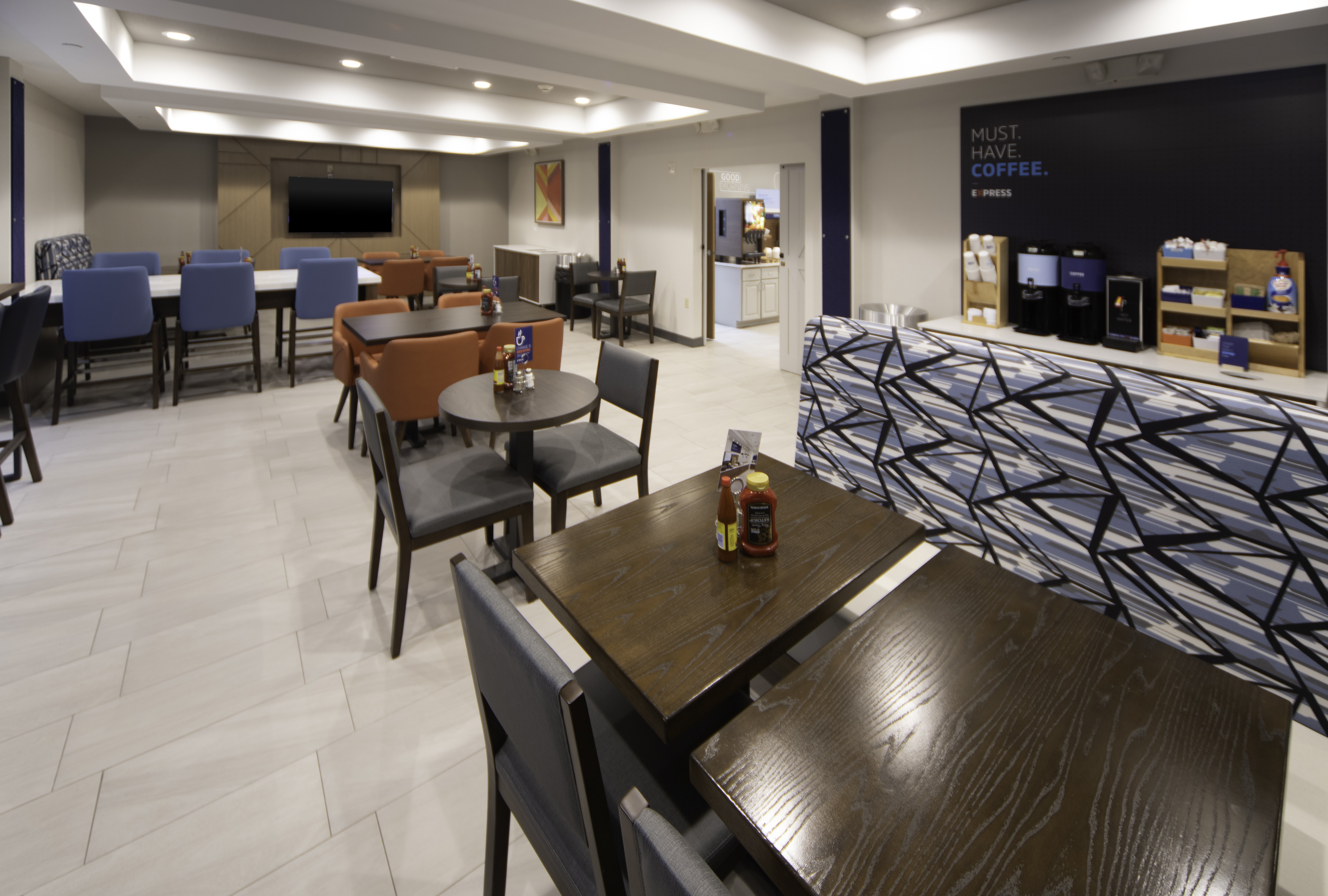 holiday inn express and suites little rock west by ihg