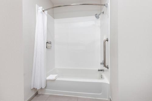 holiday inn express and suites little rock west by ihg