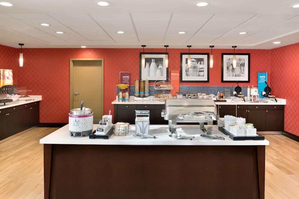 hampton inn and suites monroe