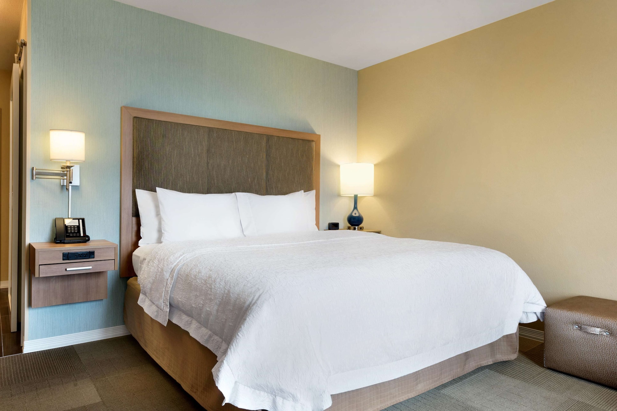 hampton inn and suites monroe