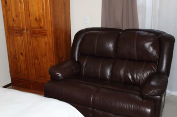 purple olive guest house