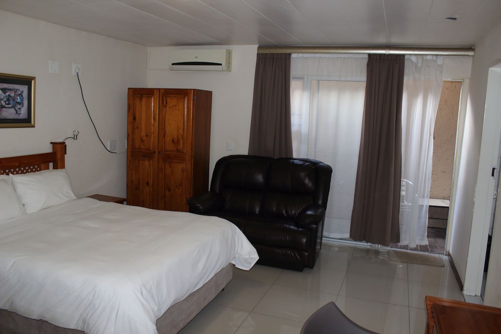 purple olive guest house