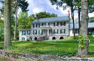 Stocks Manor Bed And Breakfast,Harrisburg>>Dauphin County,3 star