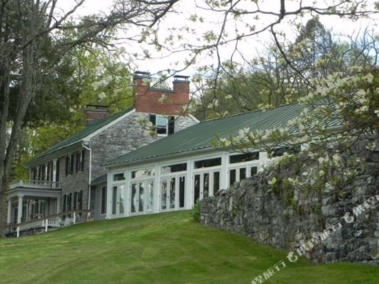 stocks manor bed and breakfast