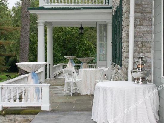 stocks manor bed and breakfast