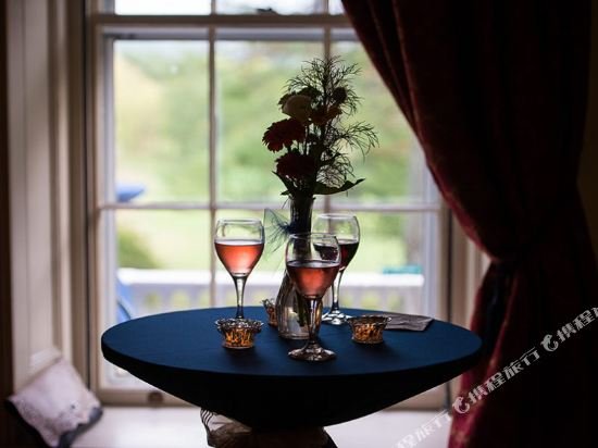 stocks manor bed and breakfast