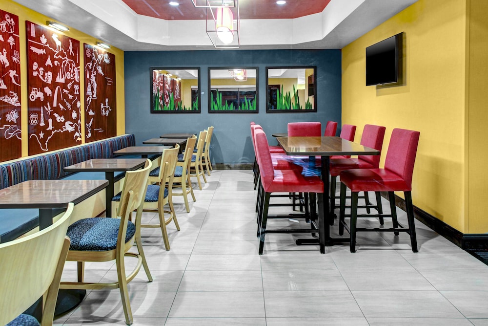 Towneplace Suites Bakersfield West,Buttonwillow>>Bakersfield,3 star
