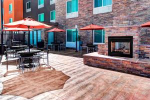 towneplace suites bakersfield west