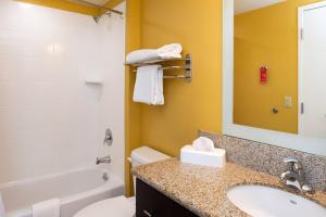towneplace suites bakersfield west