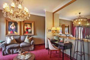 the residence boutique hotel