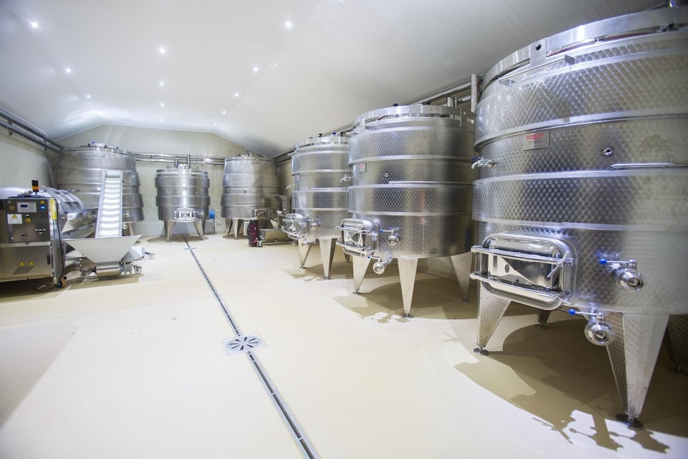 under oaks guesthouse