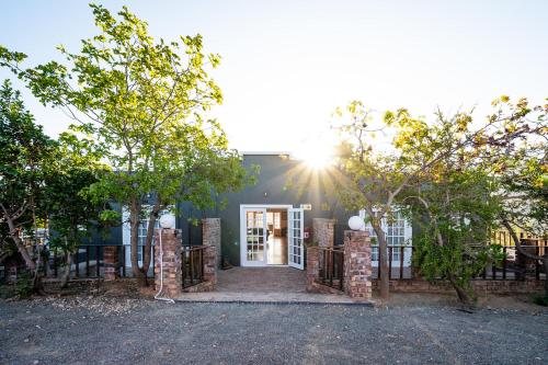 Le Petit Karoo,Oudtshoorn>>De Hoop,3 star