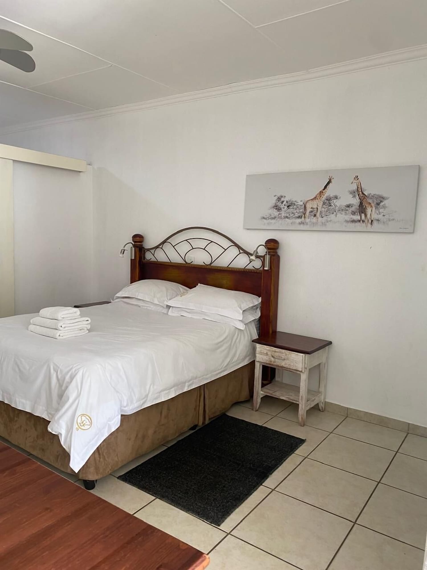 St Lucia Safari Lodge,Hluhluwe>>Durban,4 star